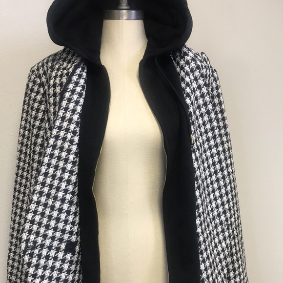 NEW!!! Express Hooded Coat - Picture 5 of 12